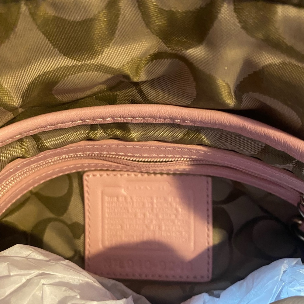 Pink Leather Women's Bag with Pearl Accents - Picture 4 of 4